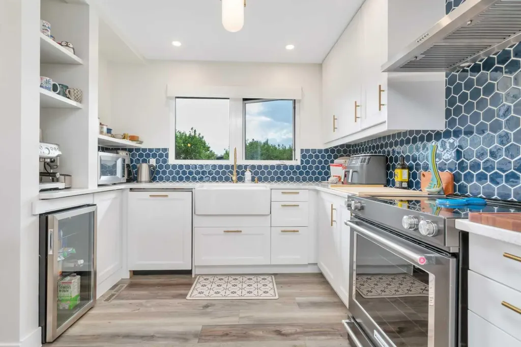 31 Macfarlane Avenue Red Deer AB T4N 5S9