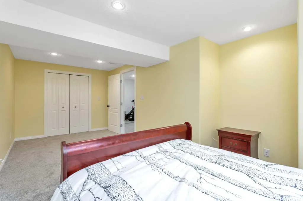 31 Macfarlane Avenue Red Deer AB T4N 5S9