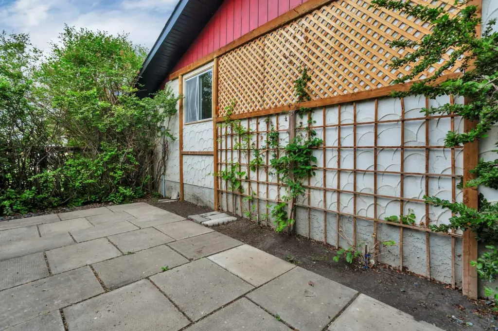 31 Macfarlane Avenue Red Deer AB T4N 5S9