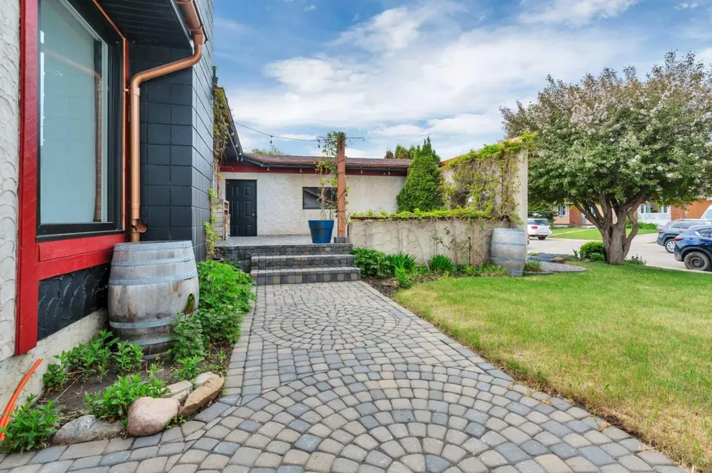 31 Macfarlane Avenue Red Deer AB T4N 5S9