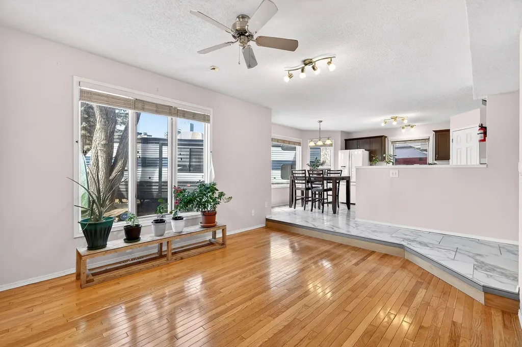 29 Sundown Way SE Calgary AB T2X 3B8