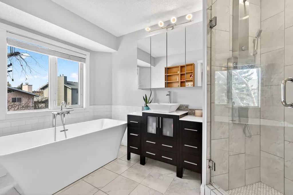 29 Sundown Way SE Calgary AB T2X 3B8