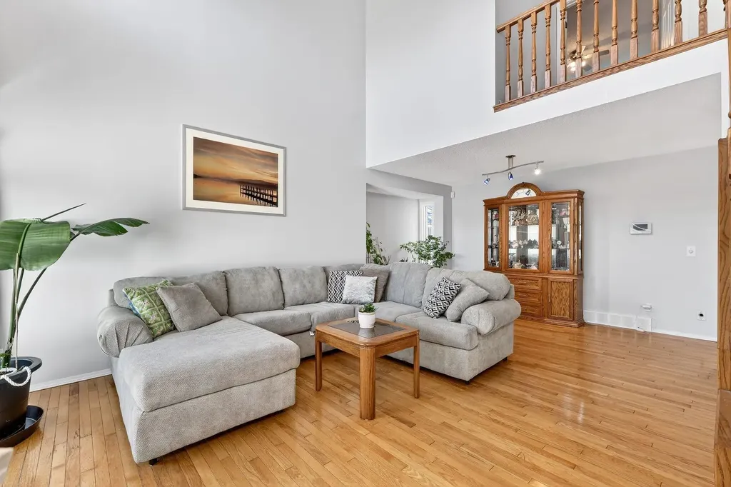 29 Sundown Way SE Calgary AB T2X 3B8
