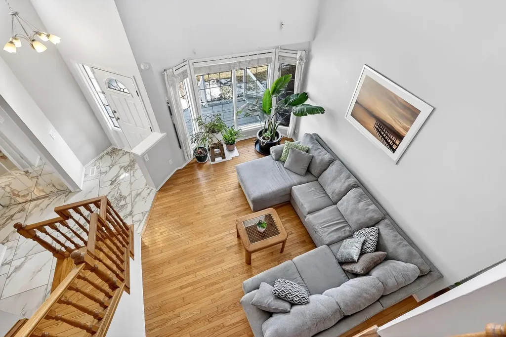 29 Sundown Way SE Calgary AB T2X 3B8