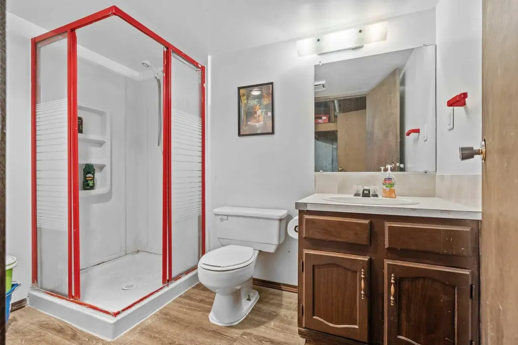 240 Lynnview Way SE Calgary AB T2C 1T6