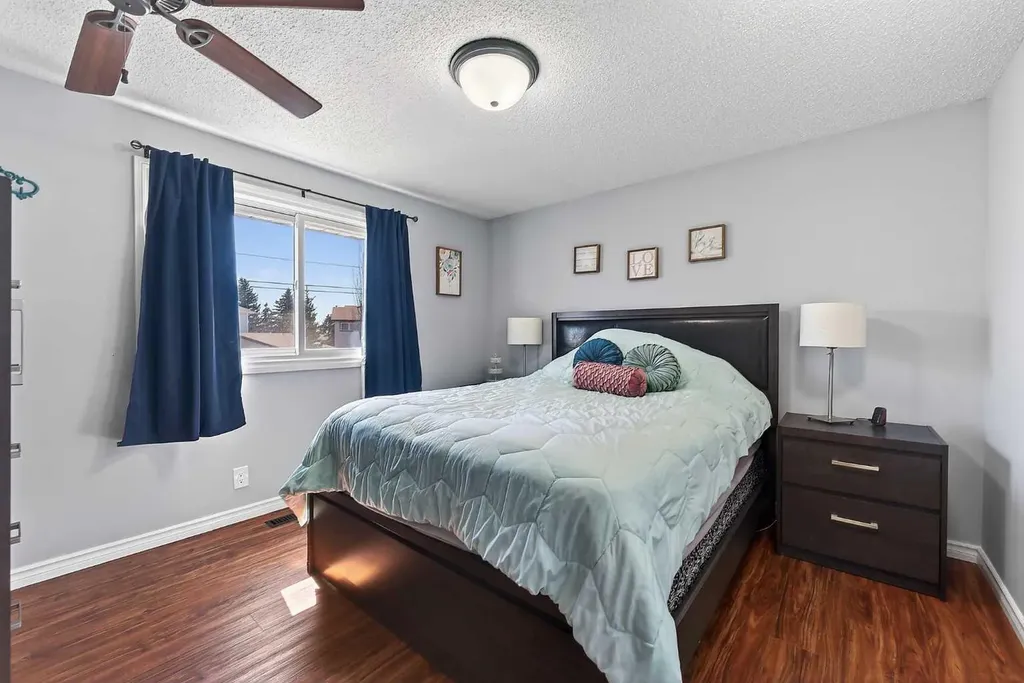 158 Ranch Glen Drive NW Calgary AB T3G 1E8
