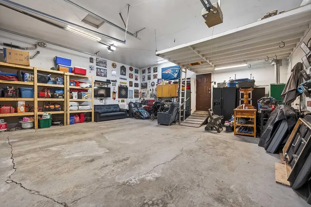 158 Ranch Glen Drive NW Calgary AB T3G 1E8