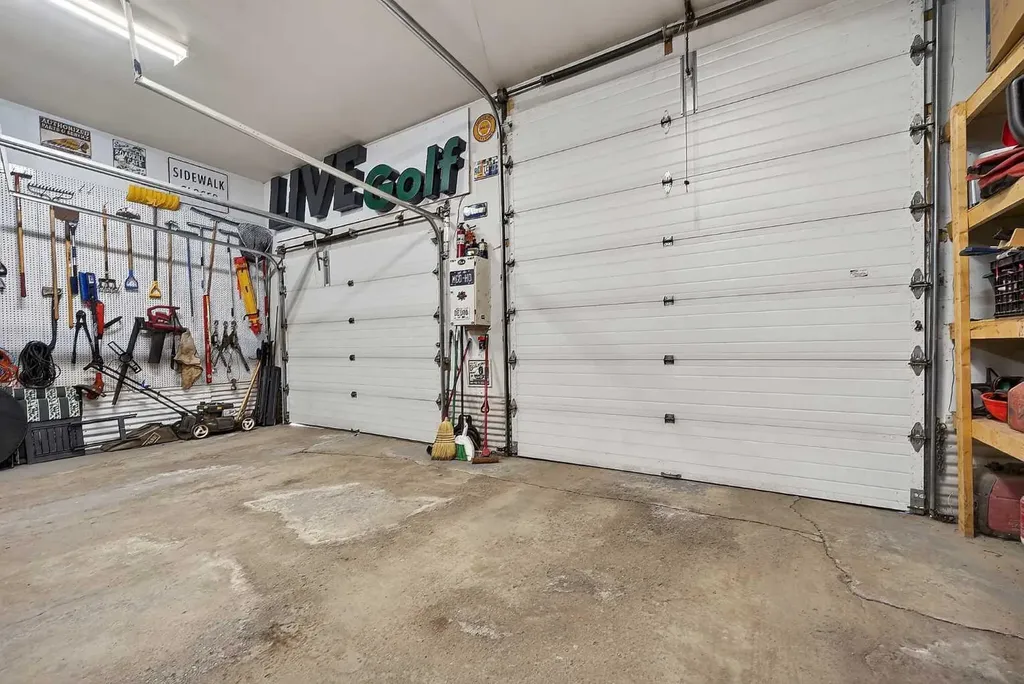 158 Ranch Glen Drive NW Calgary AB T3G 1E8
