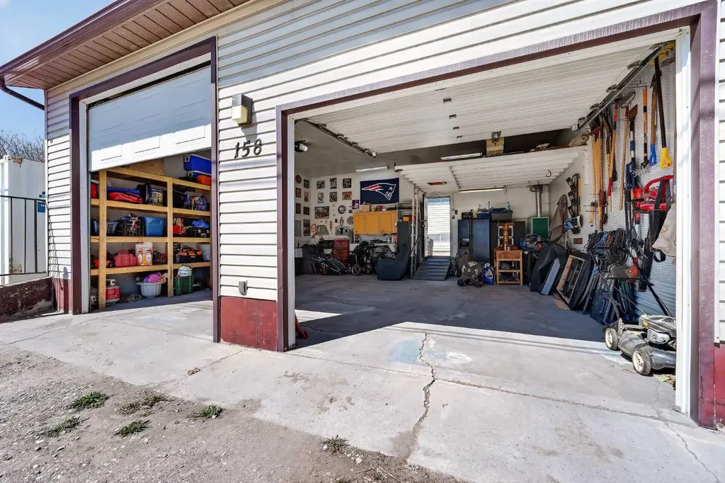 158 Ranch Glen Drive NW Calgary AB T3G 1E8