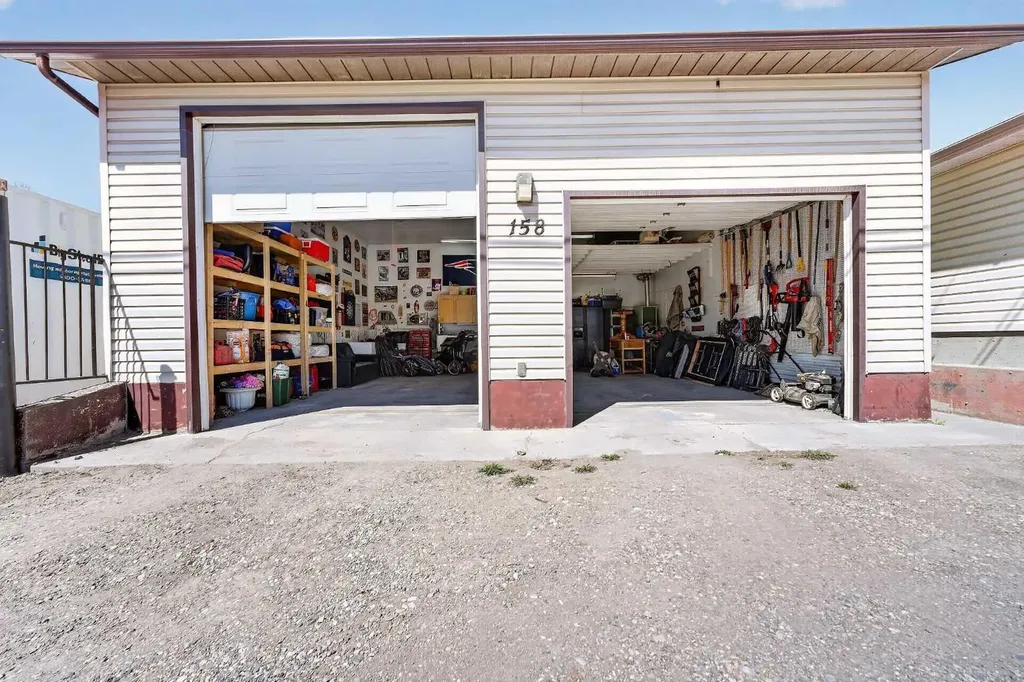 158 Ranch Glen Drive NW Calgary AB T3G 1E8