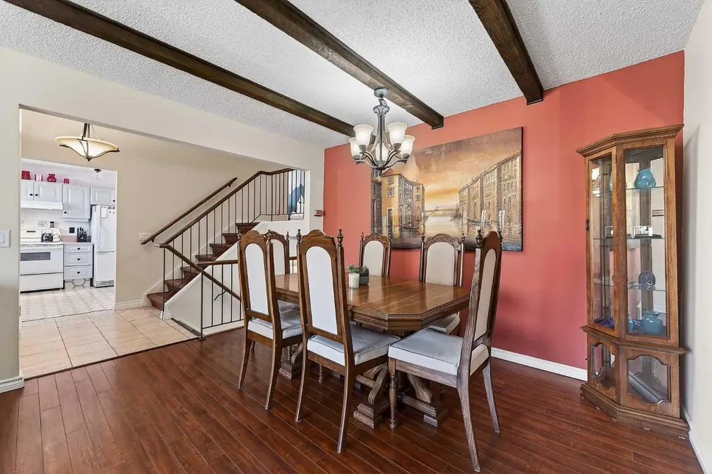 158 Ranch Glen Drive NW Calgary AB T3G 1E8