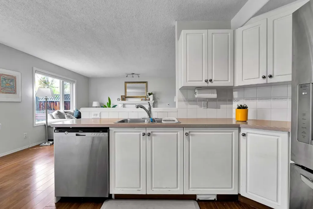 60 Arbour Crest Terrace NW Calgary AB T3E4S2