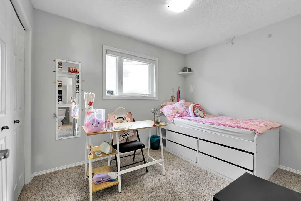 60 Arbour Crest Terrace NW Calgary AB T3E4S2