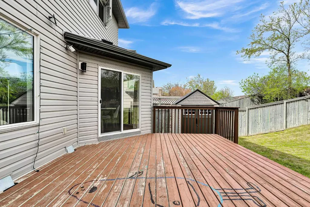 60 Arbour Crest Terrace NW Calgary AB T3E4S2