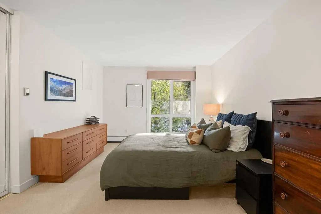 1732 9a Street SW Calgary AB T2T 3E6