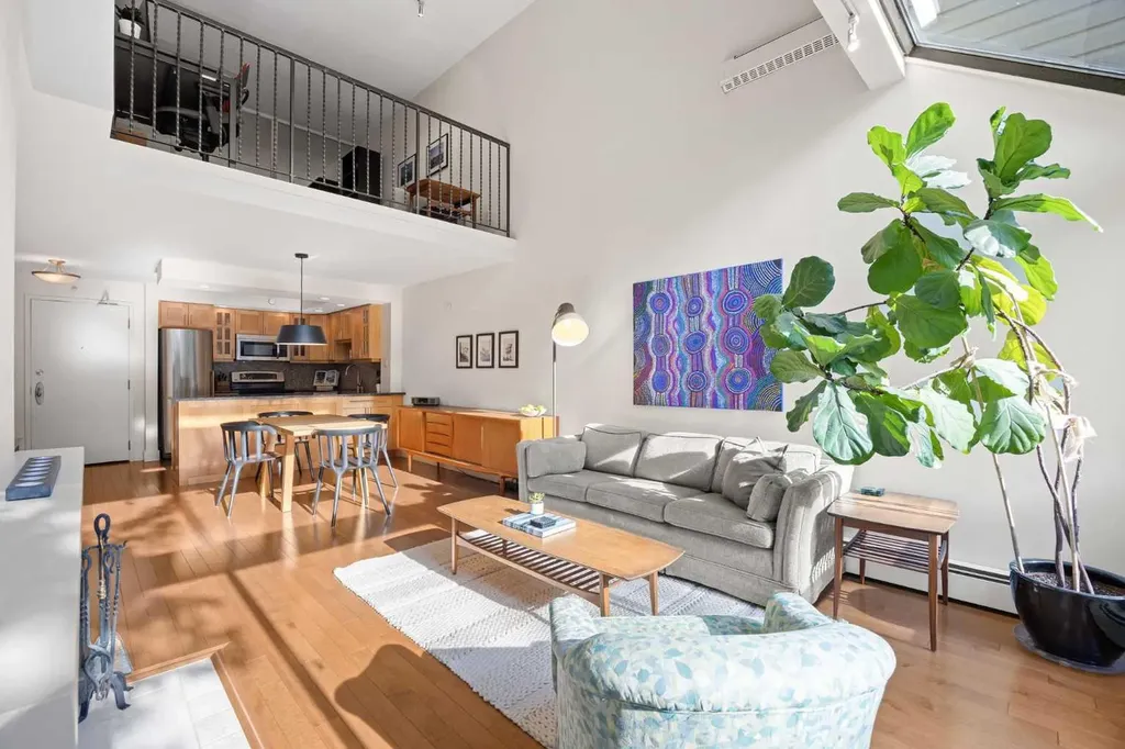 1732 9a Street SW Calgary AB T2T 3E6