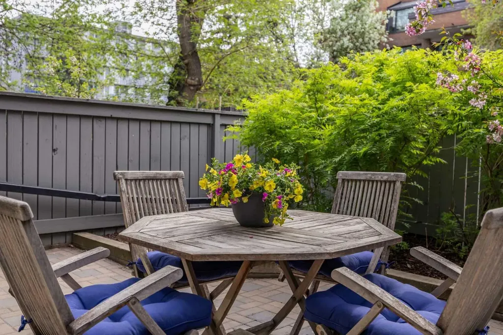1732 9a Street SW Calgary AB T2T 3E6