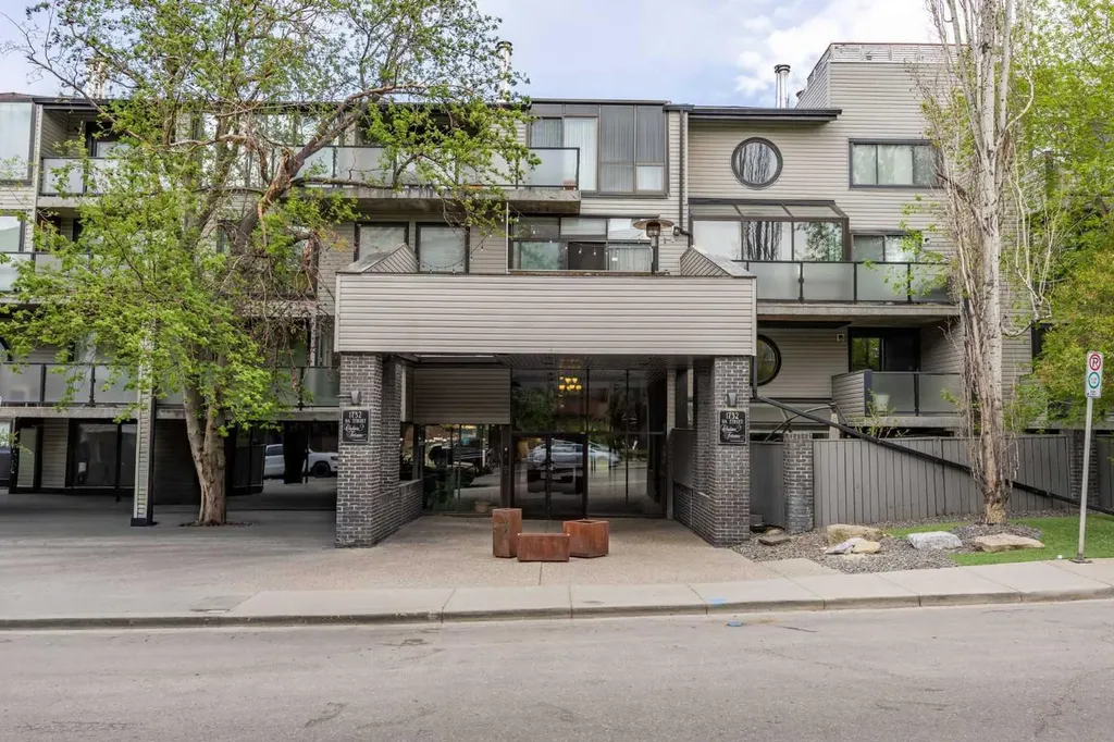 1732 9a Street SW Calgary AB T2T 3E6