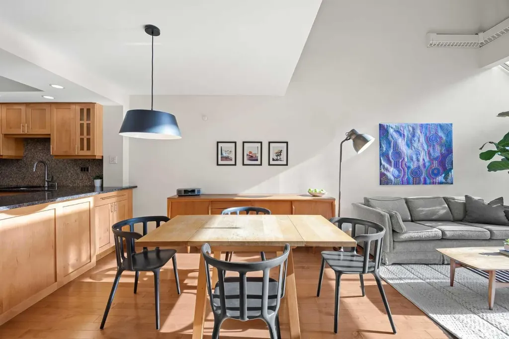 1732 9a Street SW Calgary AB T2T 3E6