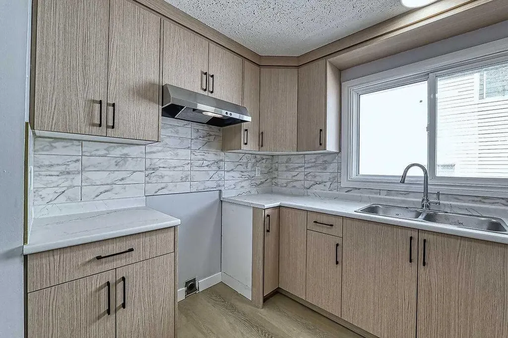71 Falton Drive NE Calgary AB T3K 1K6