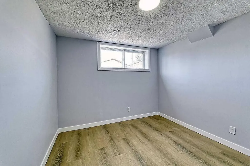 71 Falton Drive NE Calgary AB T3K 1K6