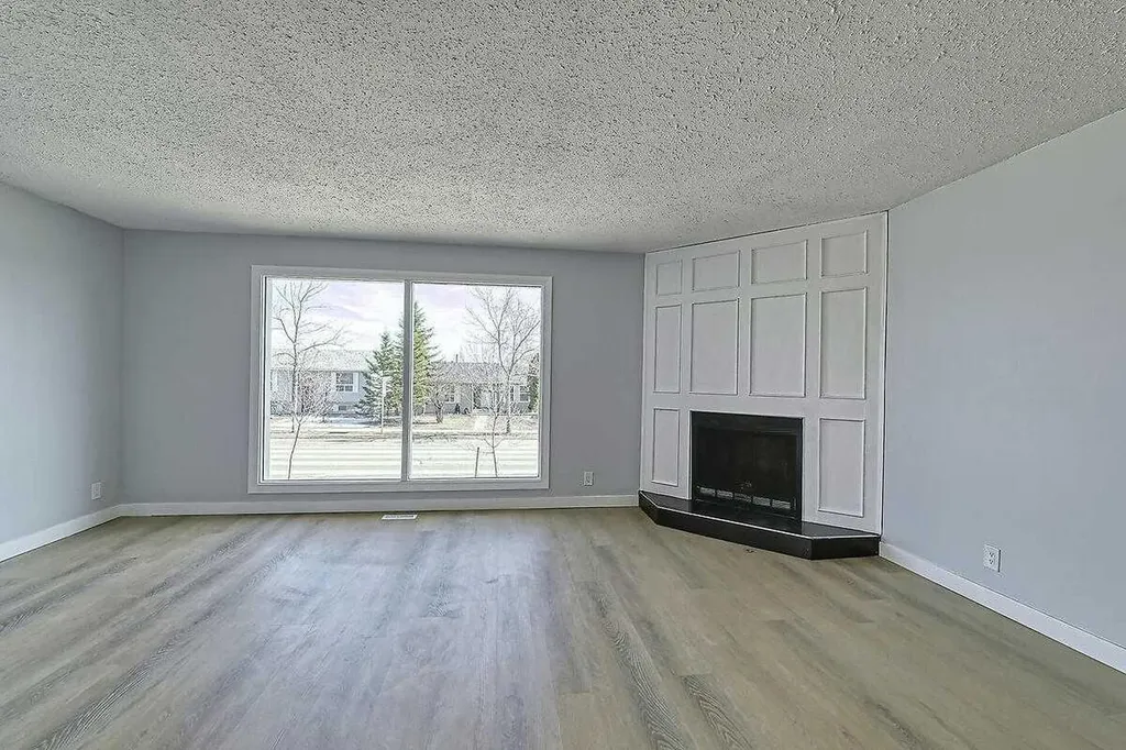 71 Falton Drive NE Calgary AB T3K 1K6