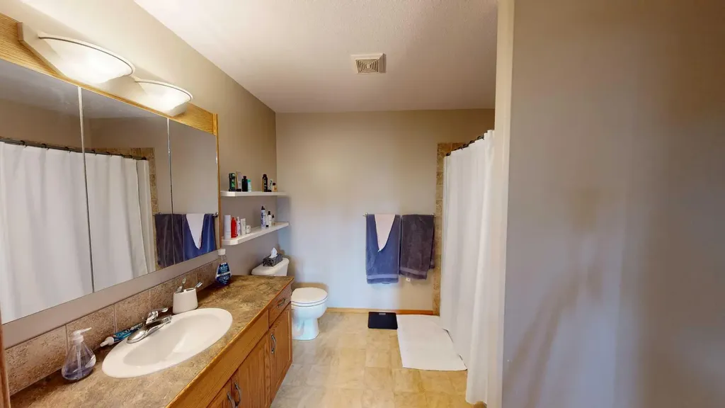173 Lynx Cove N Lethbridge AB T1H 5Z6