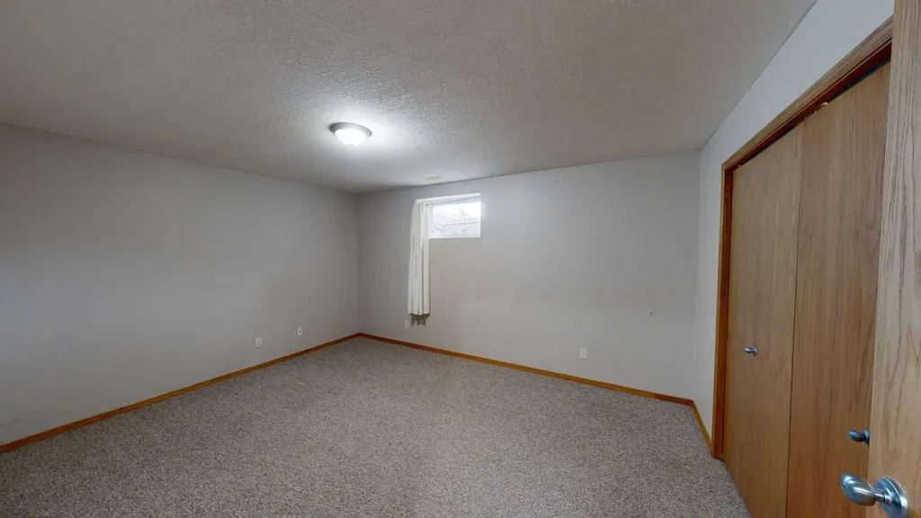173 Lynx Cove N Lethbridge AB T1H 5Z6