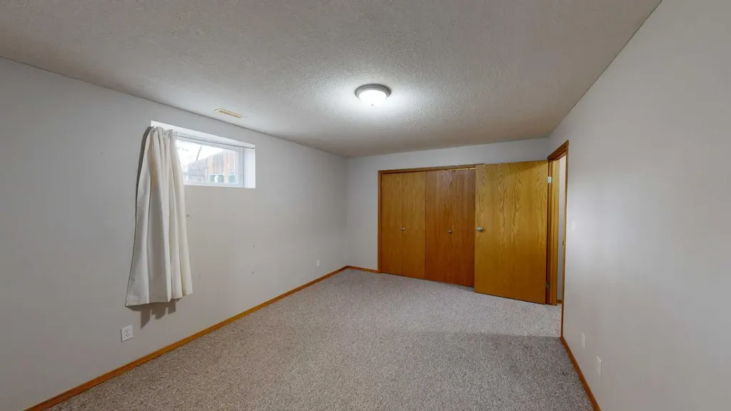 173 Lynx Cove N Lethbridge AB T1H 5Z6