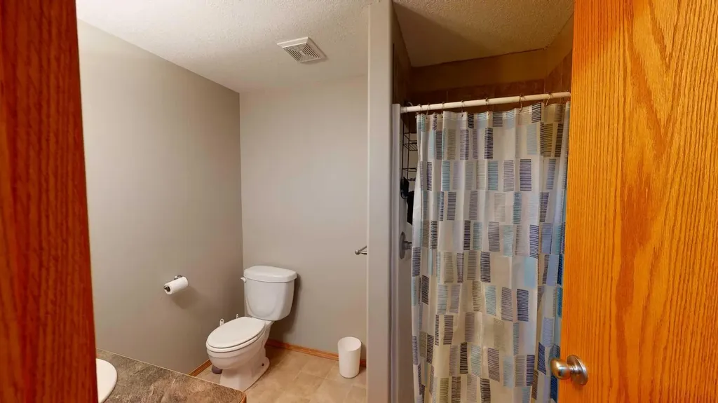 173 Lynx Cove N Lethbridge AB T1H 5Z6
