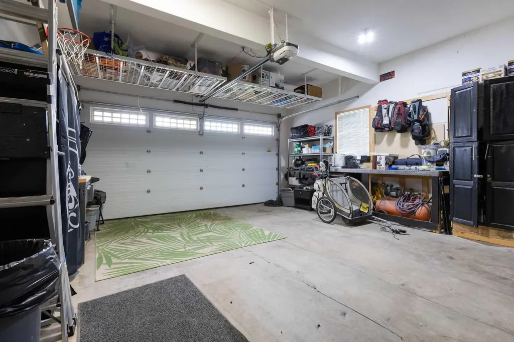 6107 Park Place Taber AB T1G 1E9