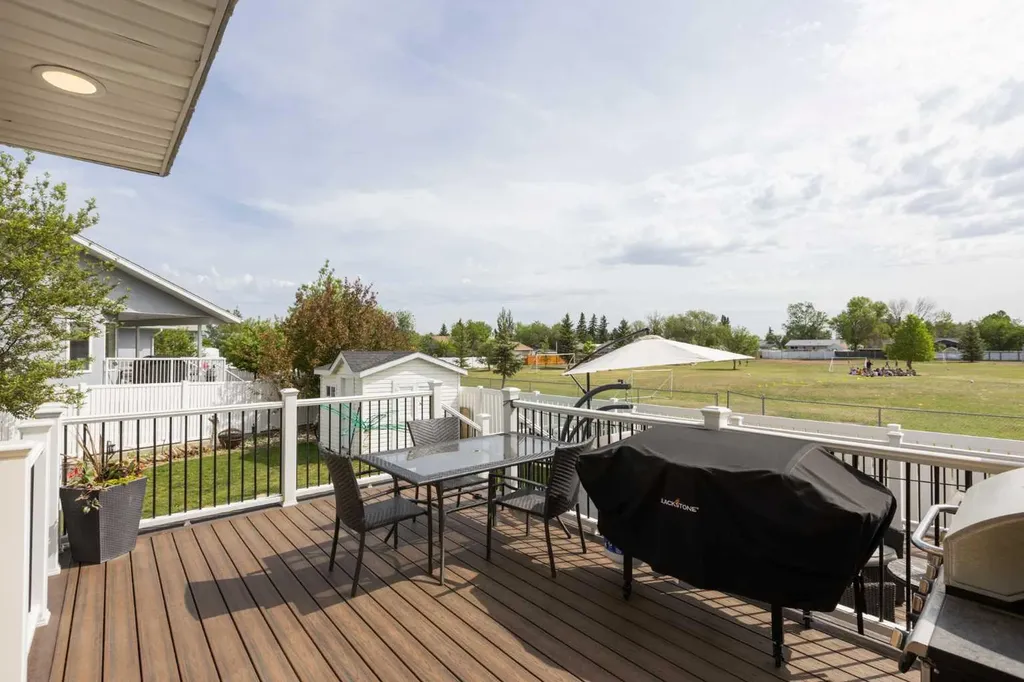 6107 Park Place Taber AB T1G 1E9
