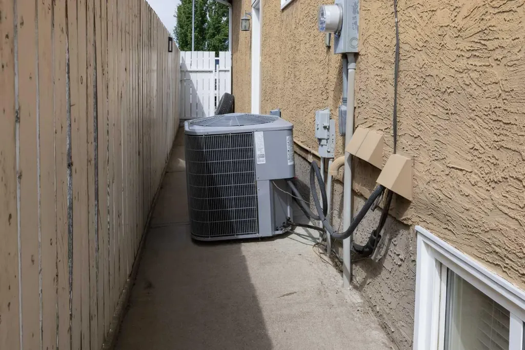 6107 Park Place Taber AB T1G 1E9