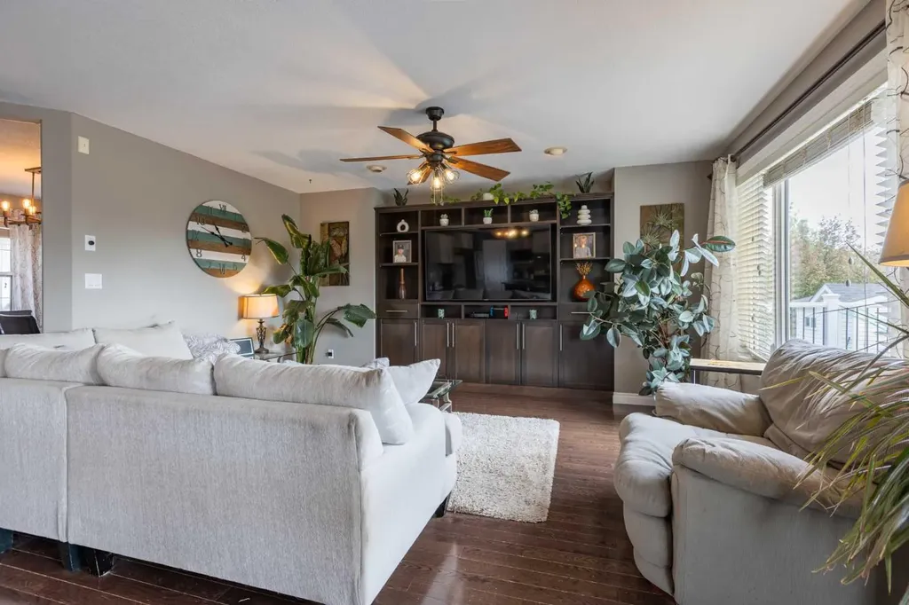 6107 Park Place Taber AB T1G 1E9
