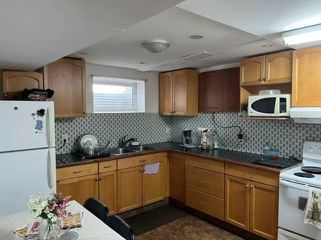 170 Pensacola Court W Lethbridge AB t1k 4r6