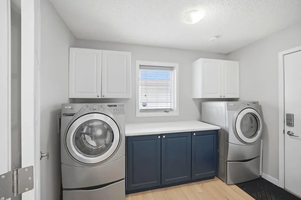 158 Shawbrooke Green SW Calgary AB T2Y3C6