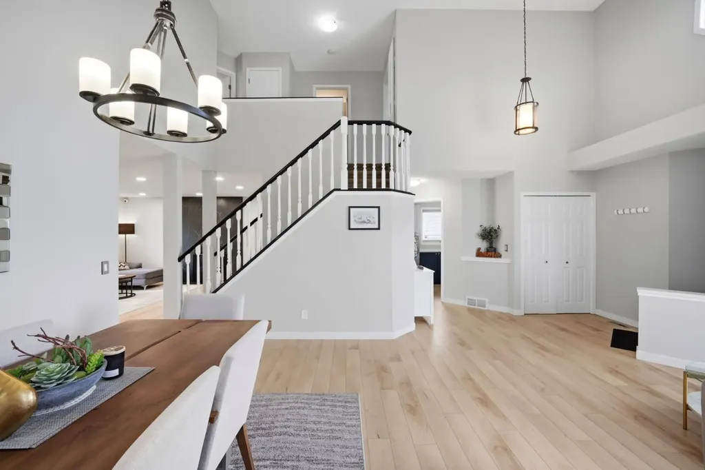 158 Shawbrooke Green SW Calgary AB T2Y3C6