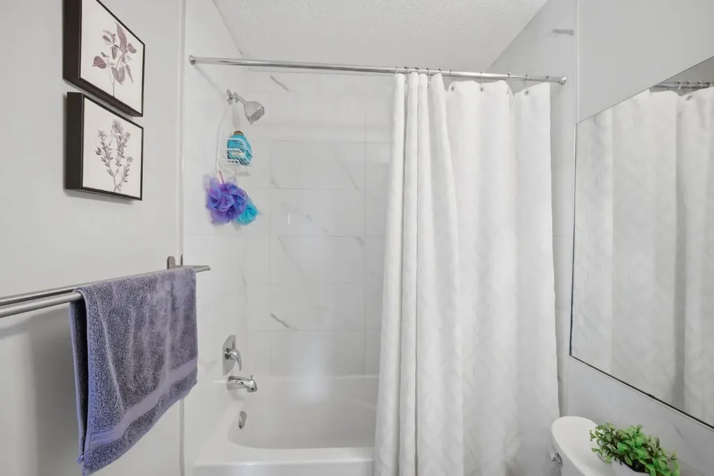 158 Shawbrooke Green SW Calgary AB T2Y3C6