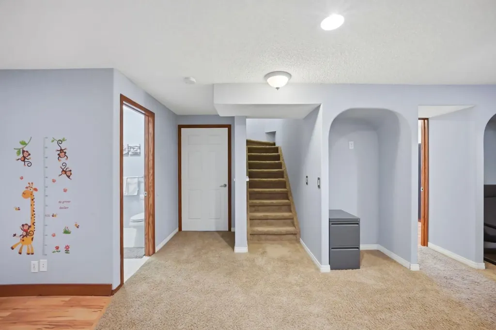 158 Shawbrooke Green SW Calgary AB T2Y3C6