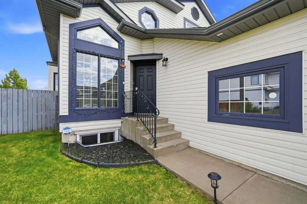 158 Shawbrooke Green SW Calgary AB T2Y3C6