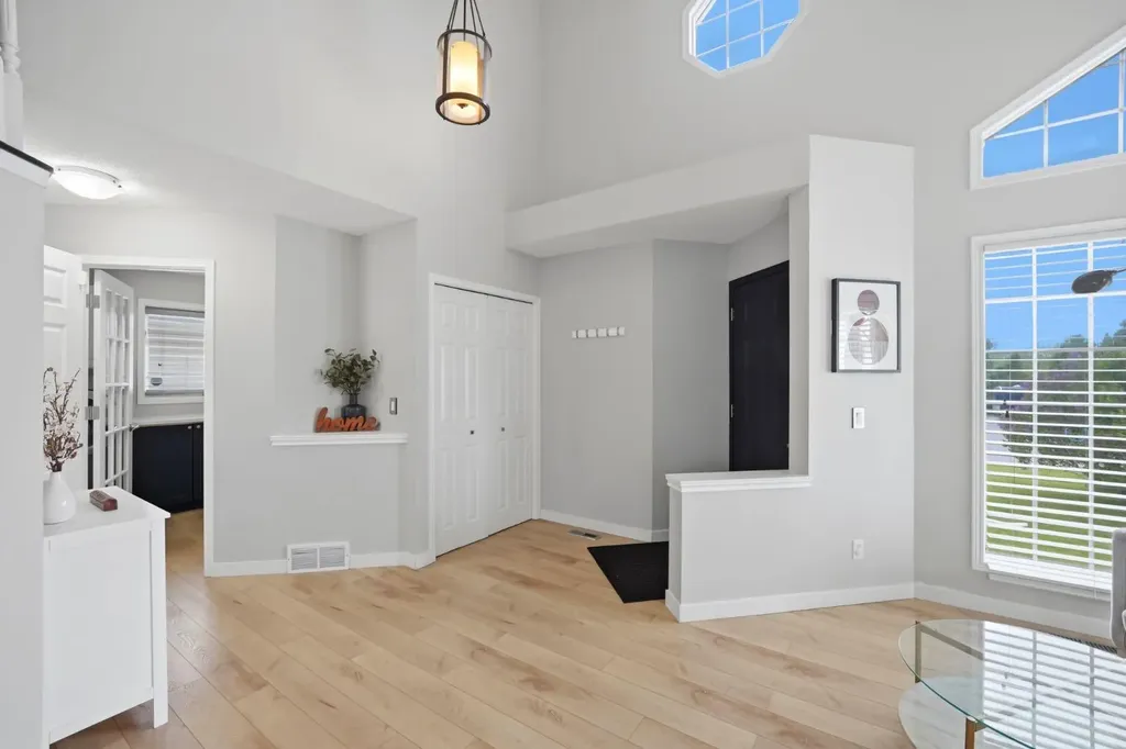 158 Shawbrooke Green SW Calgary AB T2Y3C6