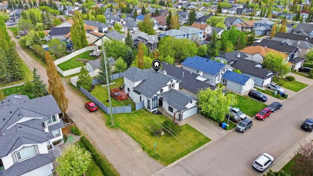 158 Shawbrooke Green SW Calgary AB T2Y3C6