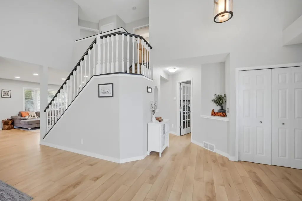 158 Shawbrooke Green SW Calgary AB T2Y3C6
