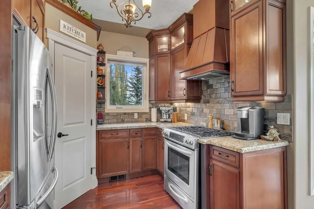 275200 Township Road 233 Rural Rocky View County AB T1X 0H6