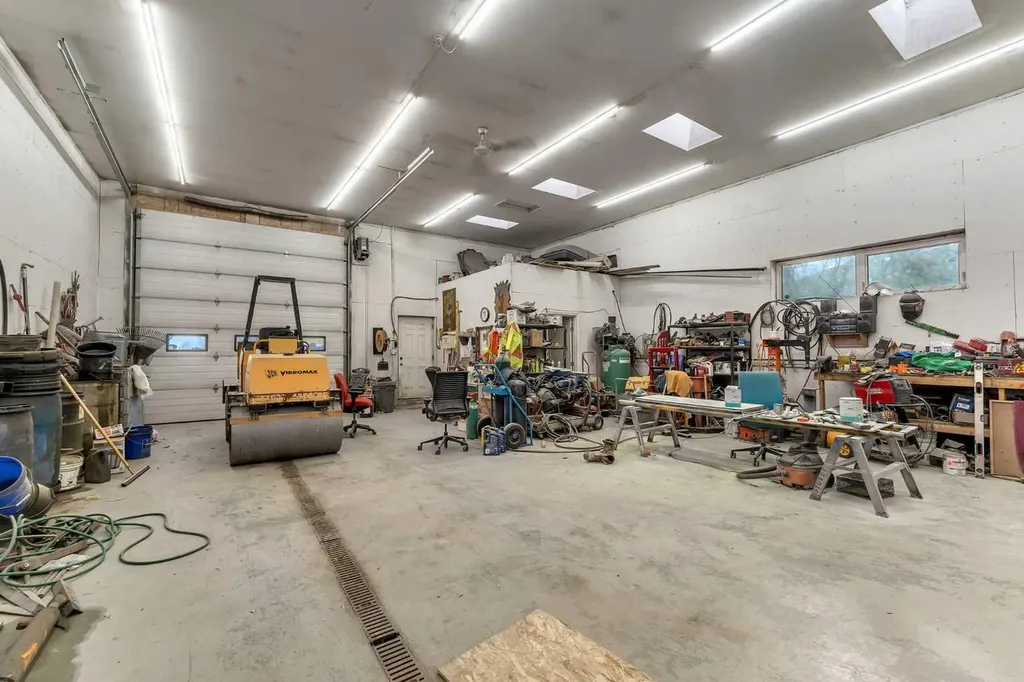 275200 Township Road 233 Rural Rocky View County AB T1X 0H6