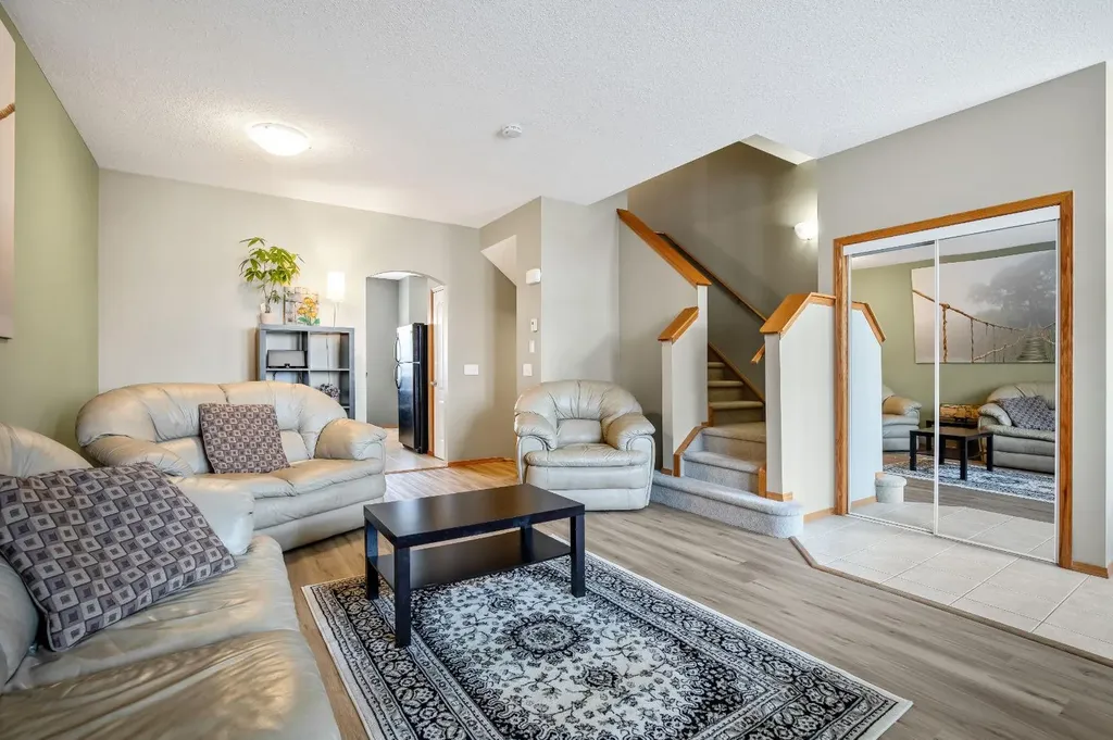 209 Strathcona Circle Strathmore AB T1P0B1