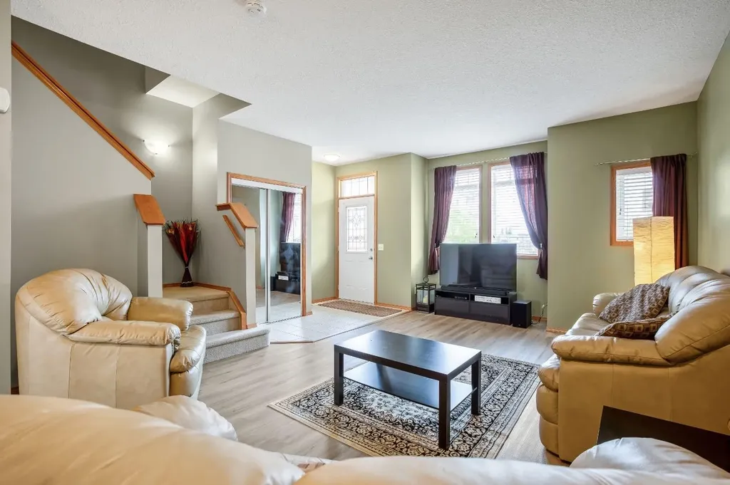 209 Strathcona Circle Strathmore AB T1P0B1