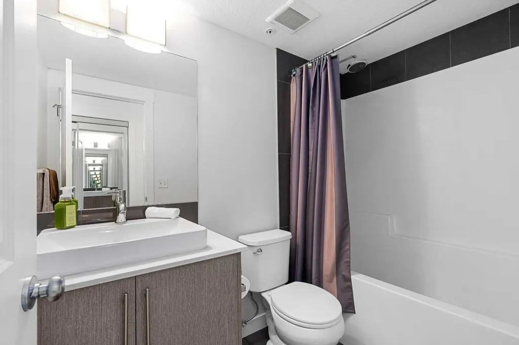 302 Skyview Ranch Drive NE Calgary AB T3N0P5