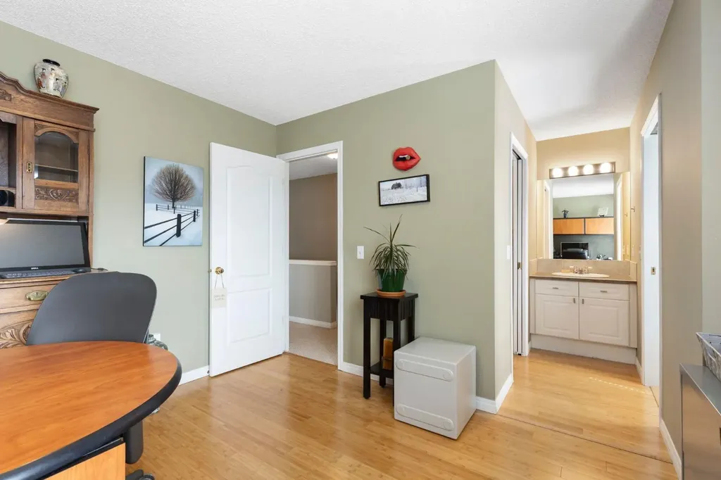 57 Prestwick Park SE Calgary AB T2Z 3V4