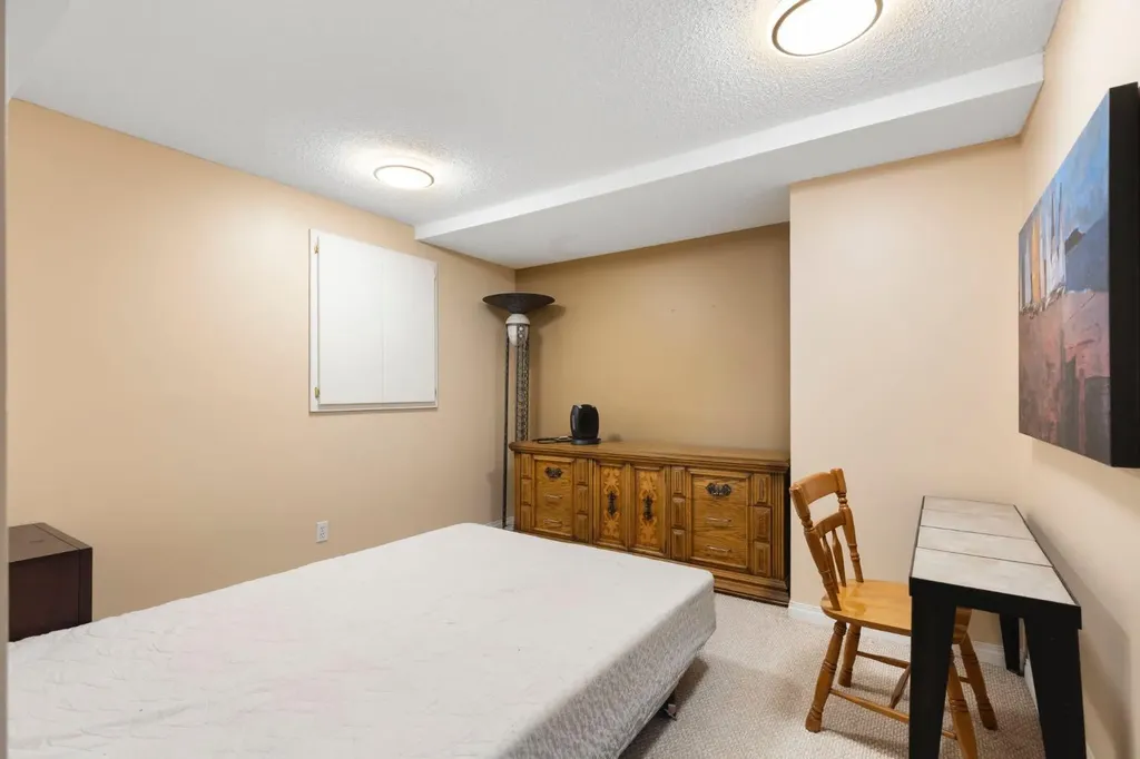 57 Prestwick Park SE Calgary AB T2Z 3V4